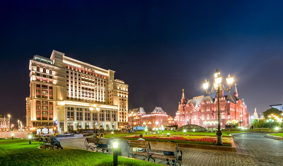 Сайт гостиницы москва. Отель Москва Охотный ряд. Самые большие отели Москвы.